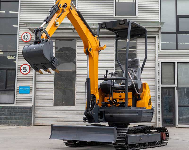 Micro excavator lifting operation